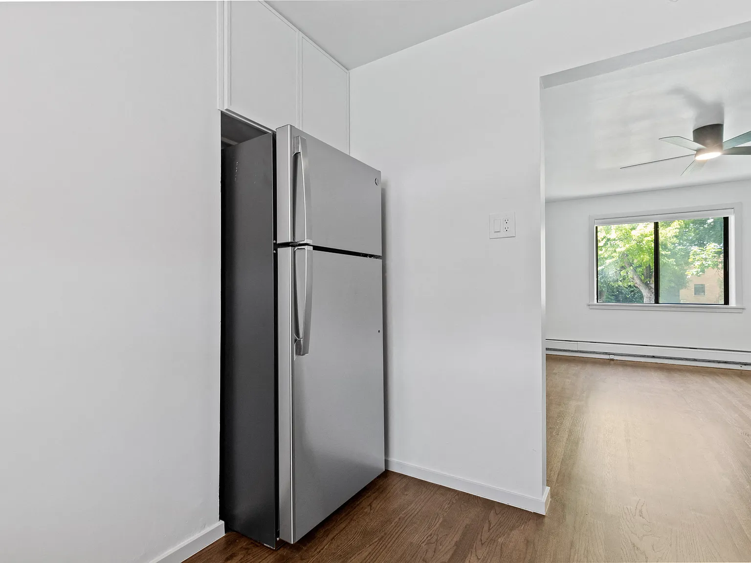 Clermont Apartments — Photo 3