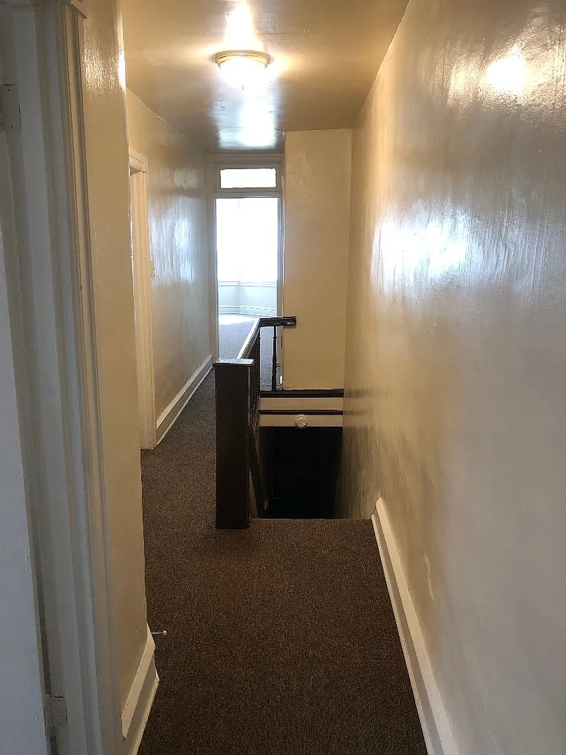 2 bed, 1500 sqft, $1,200 — Photo 2