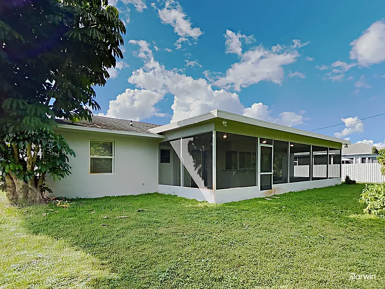 4215 SW Jarmer Rd — Photo 16