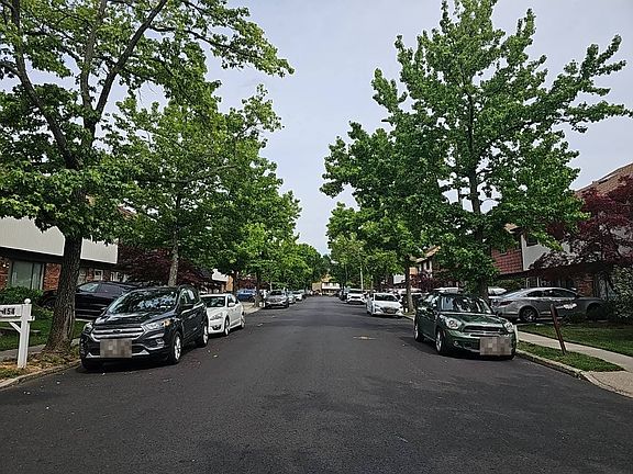 5th image of 151 Rolling Hill Grn