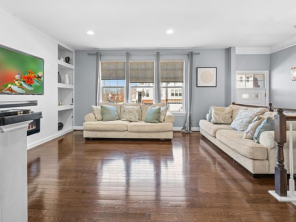 5th image of 16729 Shackleford Way
