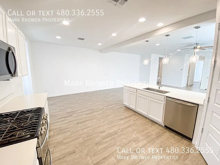 3534 E Dakota Dr — Photo 7