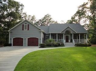 6312 Cardinal Dr, New Bern, NC 28560