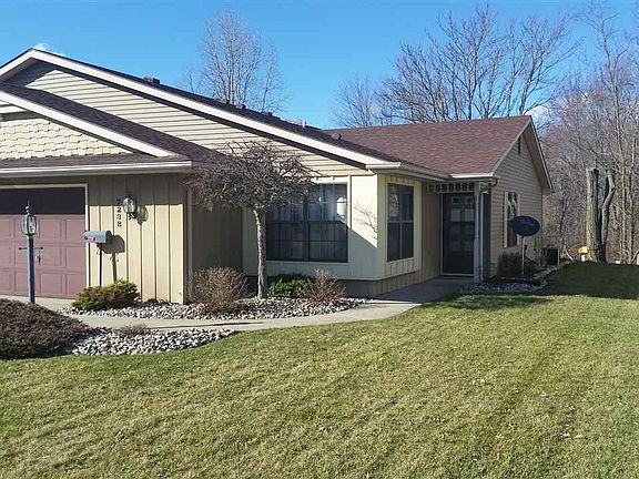 2nd image of 723B Arcadia Ct