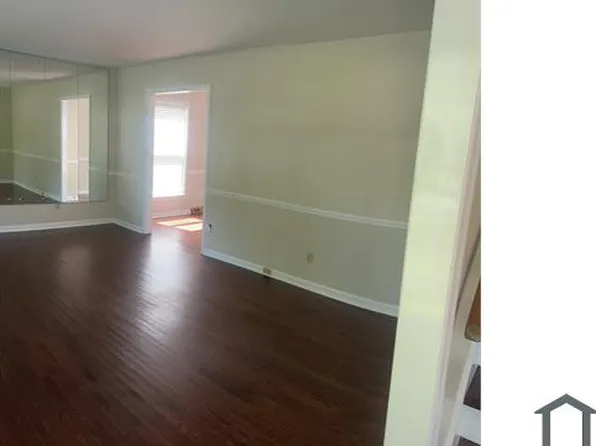 7900 Meadowdale Ln, Charlotte, NC 28212