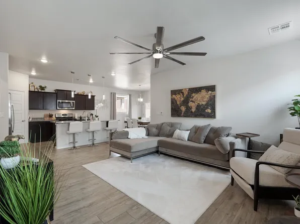 2877 Cambridge Ave, Rio Rancho, NM 87144