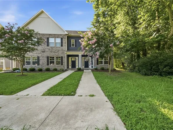 1651 Wilroy Rd #102, Suffolk, VA 23434