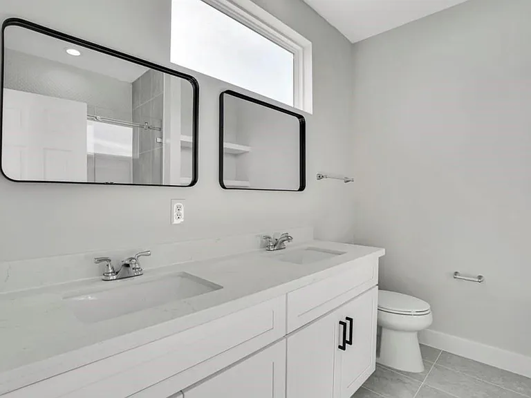 805 Granville Dr — Photo 9