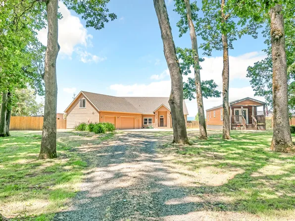 94980 Oaklea Dr, Junction City, OR 97448