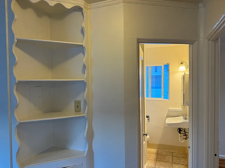3674 SE Center St #3 — Photo 13