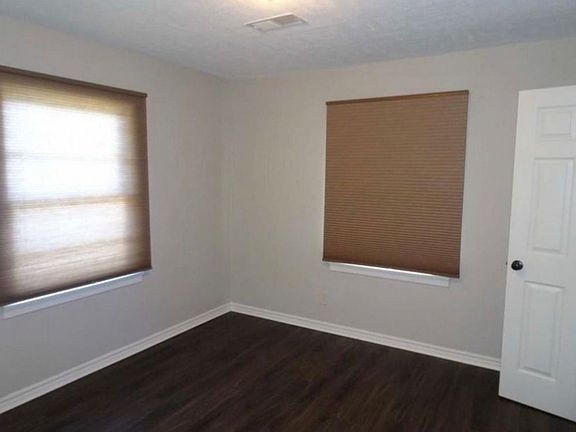 3rd image of 2025 8th St