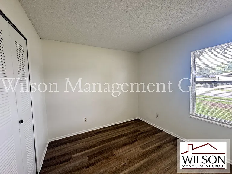 1013 Arizona Ct — Photo 13