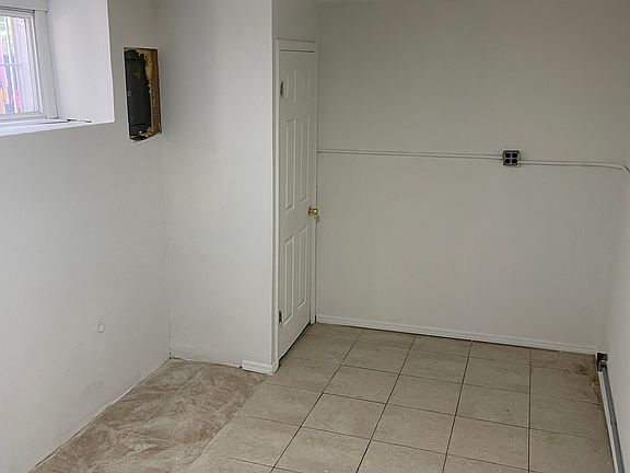 4th image of 37 Livingston Ave #2