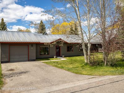 1215 W Angus Dr, Jackson, WY, 83001