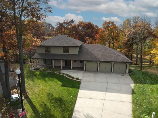 1930 127th Cir NW, Coon Rapids, MN 55448