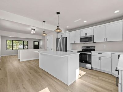 712 20th St NW, Minot, ND, 58703