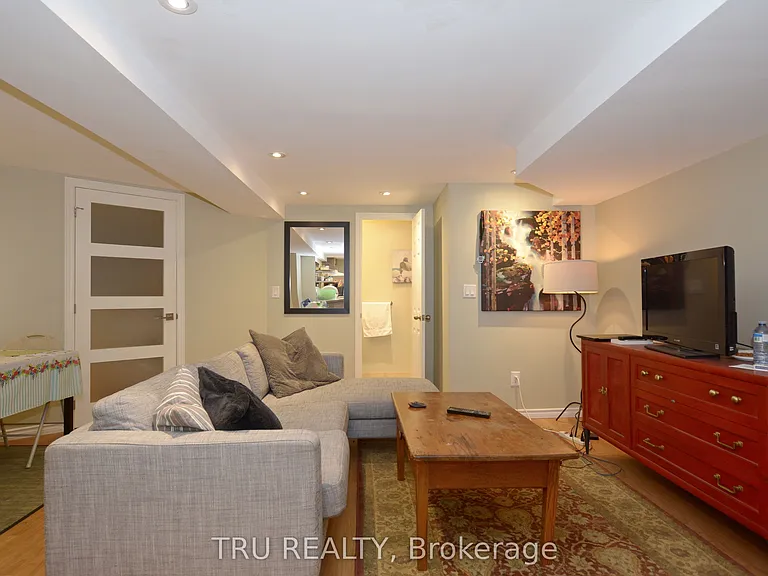 1106 Clyde Ave #B — Photo 6