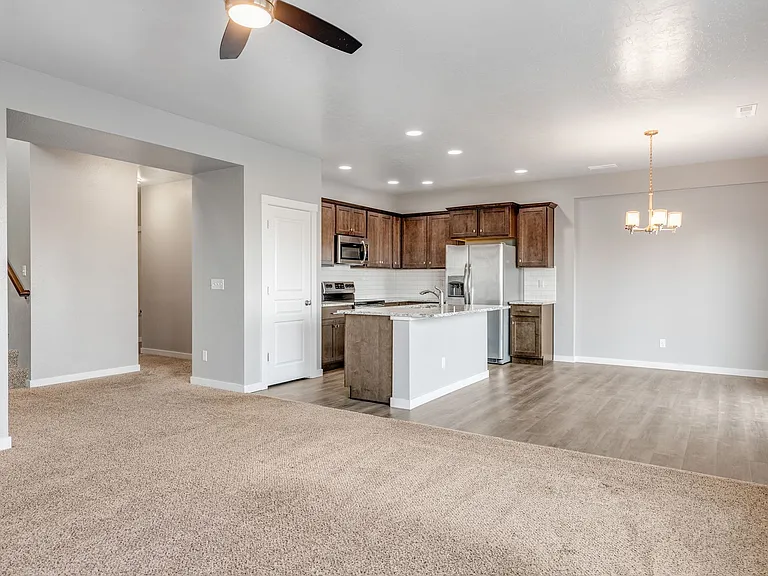 133 S Baraya Way — Photo 9