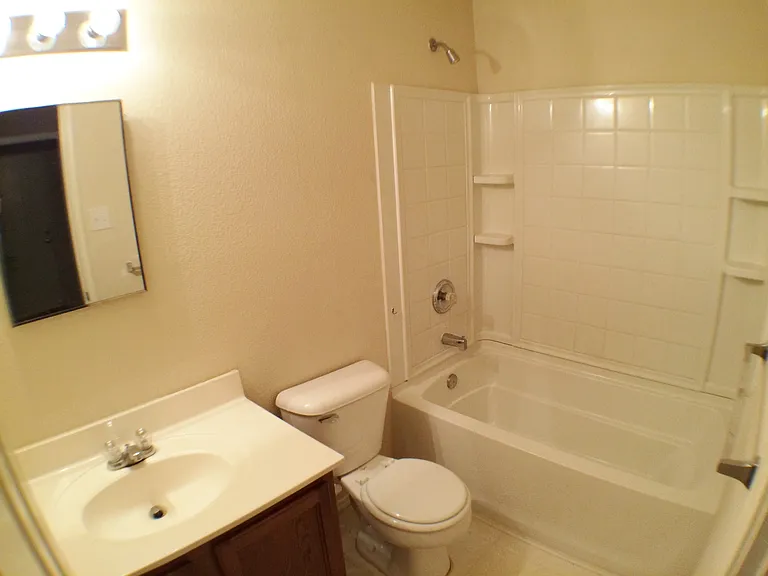 2805 Cameron Way — Photo 8