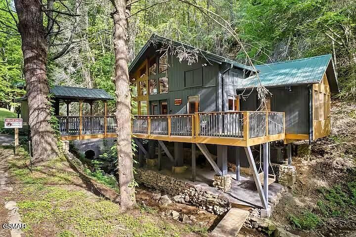 1st image of 2645 Black Walnut Flats Rd