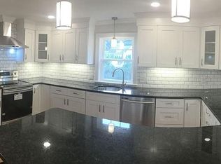 40 Redfield Rd, Wakefield, MA 01880