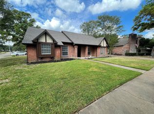 8403 Windy Cove Ct, Houston, TX 77095