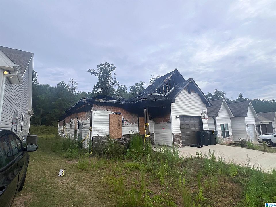 2nd image of 169 Park Dr N #28