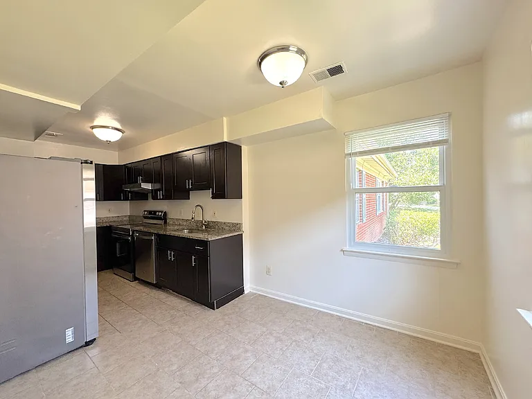 9557 Hagel Cir #B — Photo 6