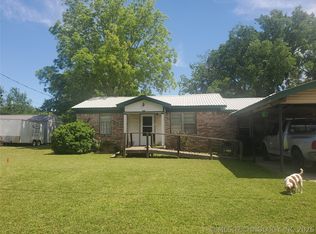 204 W Curtis St, Calera, OK 74730
