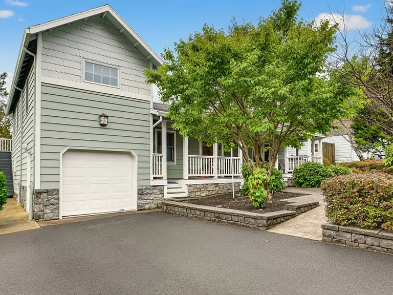 4821 SW 31st Dr — Photo 35