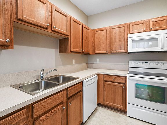 5th image of 2493 SE Pineland Dr