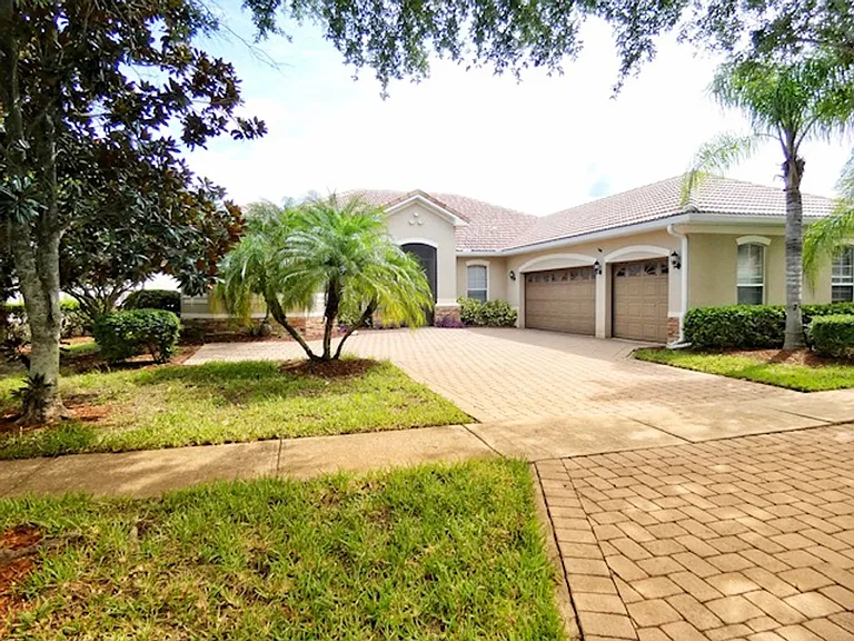 2630 Lookout Ln — Photo 2
