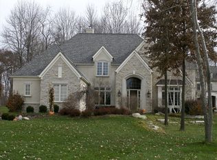 10445 Forest Glen Pl, Powell, OH