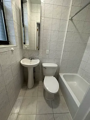 Rented by Concrete Jungle Realty | media 4