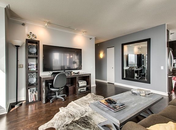5th image of 512 N McClurg Ct APT 4310