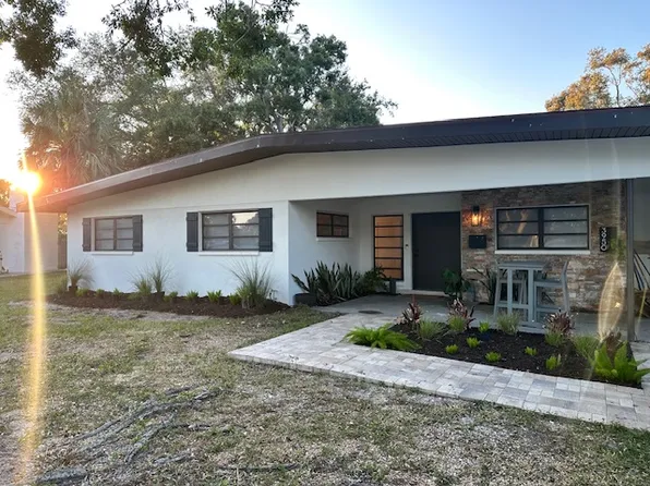 3950 10th St NE, Saint Petersburg, FL 33703