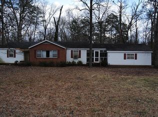 372 Page Rd, Rossville, GA 30741