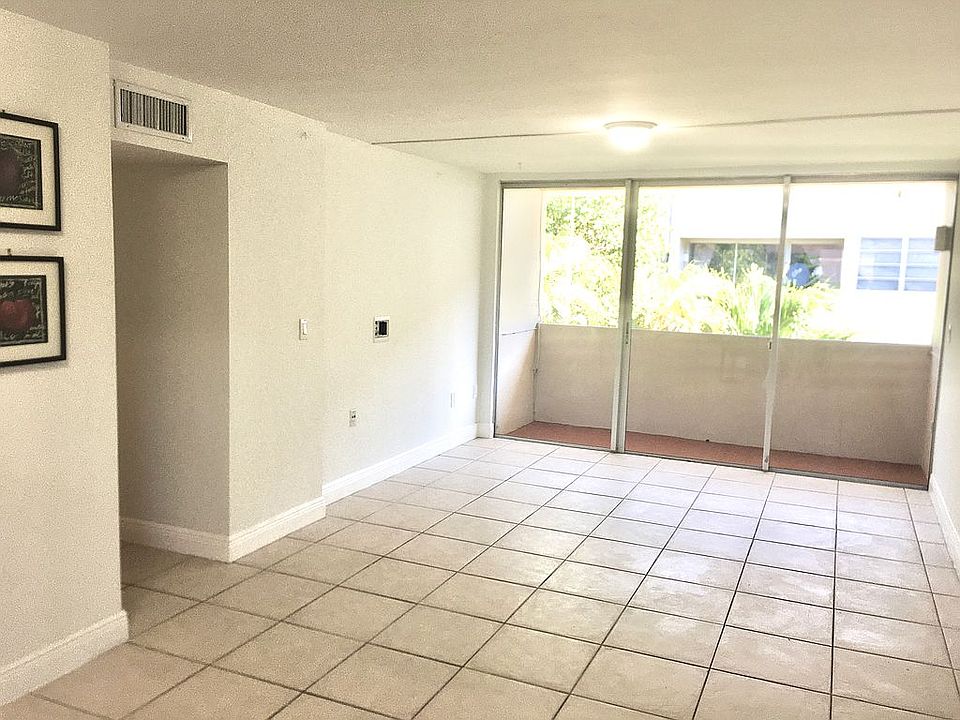 1st image of 850 NW 87th Ave APT 303