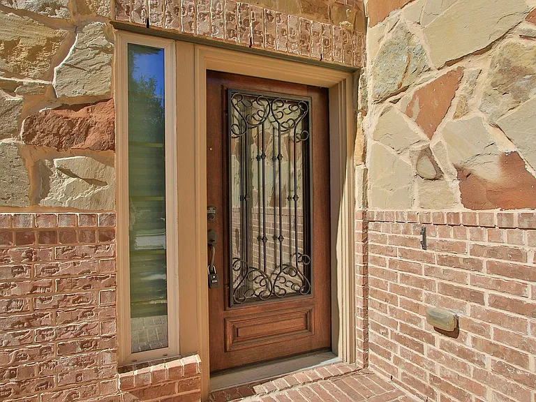 13827 Slate Mountain Ln — Photo 8