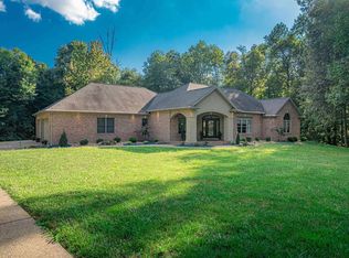 8801 Waterford Dr, Mount Vernon, IN 47620