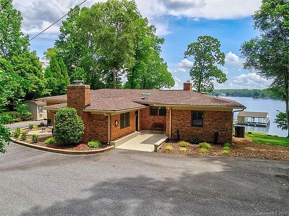 3rd image of 104 Belk Pt