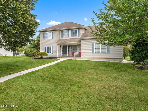 5th image of 1601 Thames Way