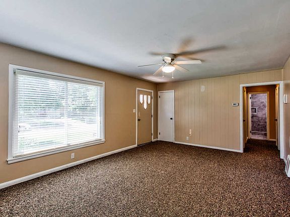 3rd image of 4612 Sweetser Ave