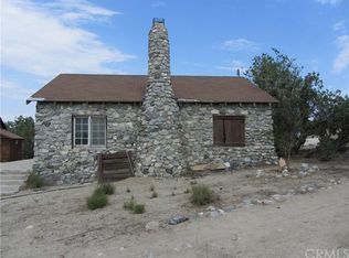 438 Smoke Tree Rd, Pinon Hills, CA 92372