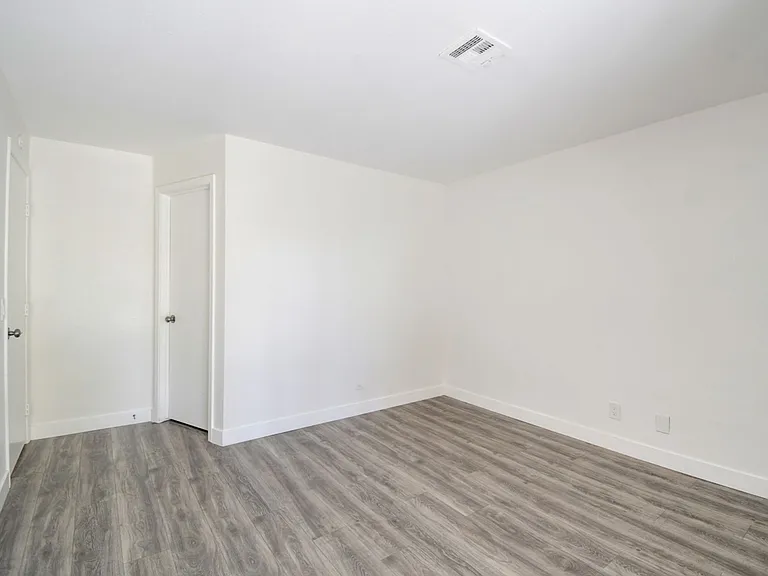 6867 Tamarus St #202 — Photo 15
