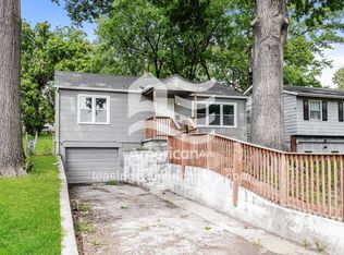 1908 S Broadway St, Leavenworth, KS 66048