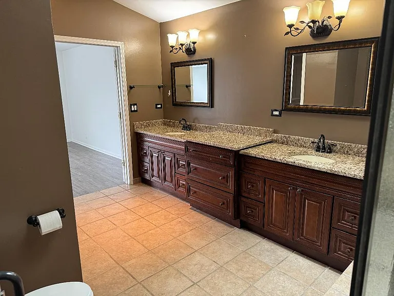 200 Norfolk Ct #8 — Photo 15