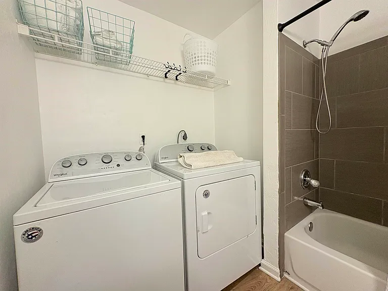 2073 Continental Ave — Photo 13