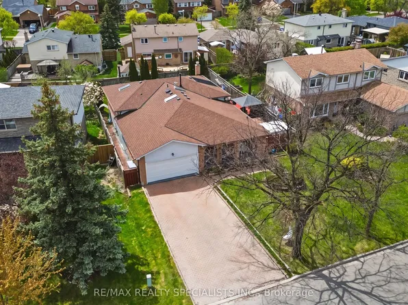 817 Syer Dr, Milton, ON L9T 4C6