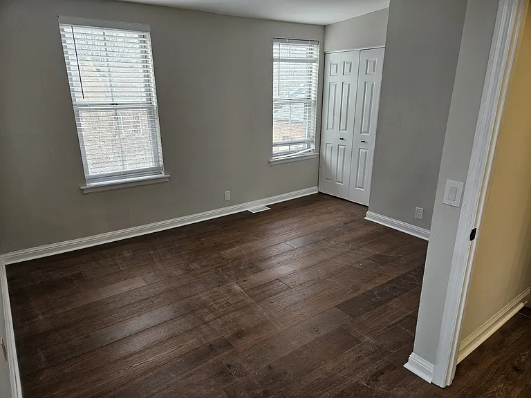 Bedroom (upstairs level)